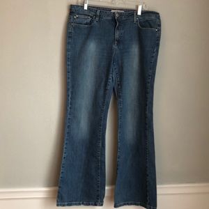 boot cut jeans